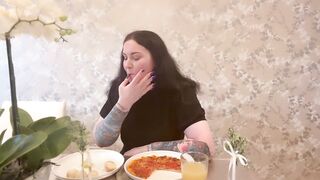 Miss Ffw Eating Cheese Pizza and Doughballs