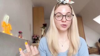 How to Tell Her About Your Micro Size!