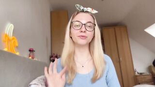 How to Tell Her About Your Micro Size!