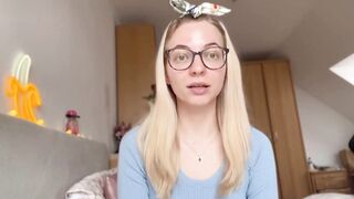 How to Tell Her About Your Micro Size!