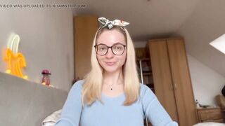 How to Tell Her About Your Micro Size!