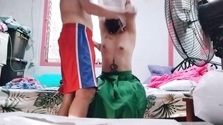 VIRGINAL STUDENT MET A STRANGER AND DE VIRGINIZED IN PUBLIC