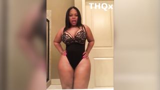 Mulher gostosa com bunda muito grande