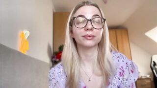 5 Sissy Tasks to Perform at Home