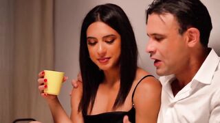 Pretty Latin chick Screws a