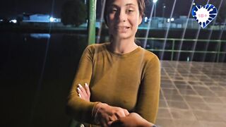 1WINPORN - I TALKED TO A STRANGE BEAUTY AND WE ACCEDED TO MEET IN MY ROOM TO SEE A CLIP