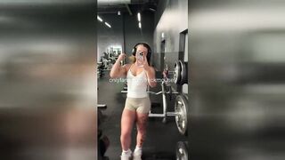 Magnificence Gap Mishap: Virgin Teen's Public Experimentation Anonymous Sensation