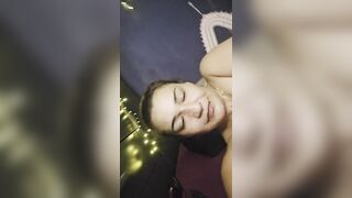 Oral sex queen shows how it's done