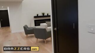 Brazzers - Milfs Kendra Longing is stalking for a Cocking