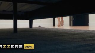 Brazzers - Milfs Kendra Longing is stalking for a Cocking
