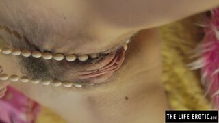 Close ups of puffy nippled mother i'd like to fuck masturbating hard on a balloon