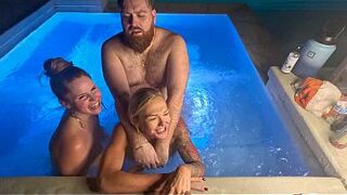 Sexy Tub 3some With Deliah Grace & Scarlett Gushes WCA Productions