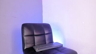 Colombian Trans Wiggles Her Shlong During the time that Bouncing Butt for U