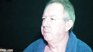 Astonishing teen amateur getting snatch banged by grumpy grandpa