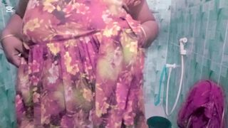 Bath sex with step son and step mommy.