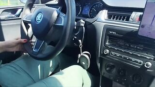 10 minutes of tugjob in traffic, public tugjob!