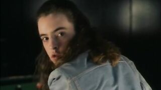 Ruth Marshall and Joanne Vannicola - Love & Human Remains 02