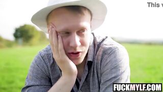 Eats Hijabi MILFs Cunt