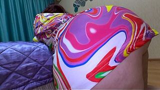 Older stepmom was lying on the daybed and didn't know that her stepson was about to screw her large butt in anal