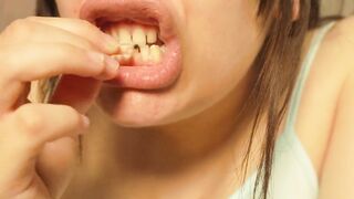 Giantess Hotty Unwraps a Candy but Is Surprised 'cuz There Is a Petite Stud in the Candy Bag - This babe Is Curious to Watch What It