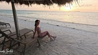 Femdom in Paradise. Outdoor Worship on the Beach