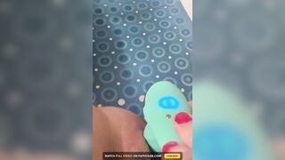 I Love This Self Thrusting Sex tool