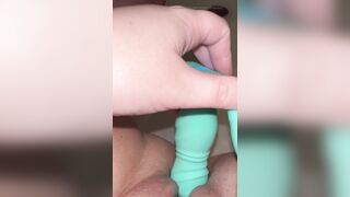 Self Thrusting Sex toy in My Twat