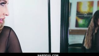 Brunette hair Girl Melissa Stratton Takes on Her 1st Double Oral job with Jonni Darkko and Hollywood Money in a Wild, Slobbering Oral pleasure Adventure!