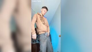 Fast And Coarse Jerk Off When U Merely Have A Hardly any Minutes