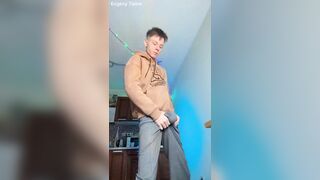 Fast And Coarse Jerk Off When U Merely Have A Hardly any Minutes