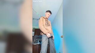 Fast And Coarse Jerk Off When U Merely Have A Hardly any Minutes