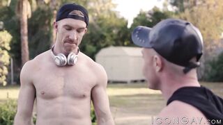 Attractive shlong Nick Fitt bareback screwing blond homo after BJ