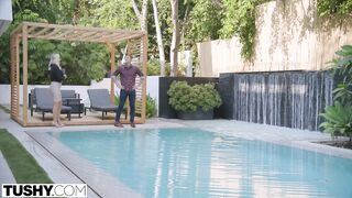 TUSHY Anal-loving realtor Kenzie falls for her gutsy client