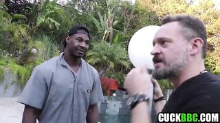 Cuckold Hubby Asks Ebony Worker To Screw Wife
