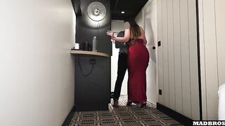 Cute Large Butt French Gal Get Gets Screwed And Creampied Back From A Date !!!