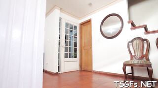 Oversexed tranny gets creampied after a hardcore ride