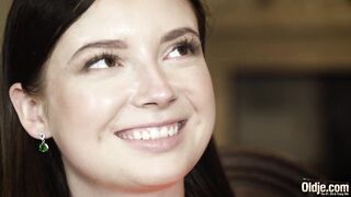 Teen deepthroat blow job and jizz flow from grandad with thicc shlong