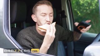 BRAZZERS - Bonnie Blue Launches A Wicked Social Media Hunt, Letting Fortunate Danny Bang His Favourite Influencer