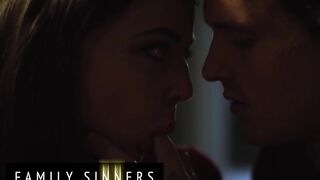 Family Sinners - Sexy Stepsister Whitney Wright Sucks And Screws Robby Echo's Large Weenie