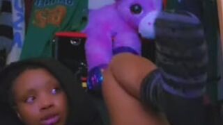 BLACK mother I'd like to fuck MASTERBATES IN FRONT OF BOYFRIEND