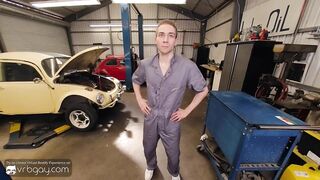 VRB Homosexual: twink mechanic Homosexual gives Sexy Oral and Bangs Anal in advance of his boss coming - HD Porn