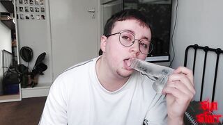 Syn Starr's throat becomes temple for endless rod worship