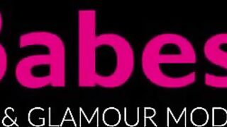 Busty Taylor Vixen swallows pussy before scissoring Emily