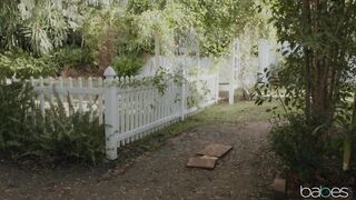 Danni Rivers Teaches Lesbian Sex To River Fox