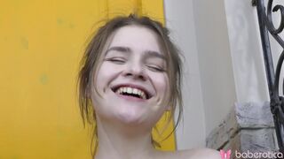 Solo teen brunette hair, Minni Love is masturbating, in 4K