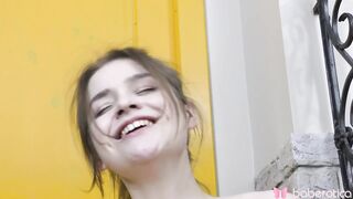 Solo teen brunette hair, Minni Love is masturbating, in 4K
