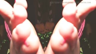 Foot fetish JOI with fleshly CEI for Gooner guys with Bitch goddess Lana