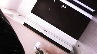 Babysitter Vacumming