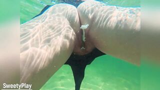 Creampie underwater - Stranger cum inside my cunt on the beach