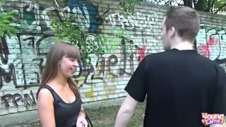 Teen floozy snatch drilled after fellatio